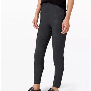 Lululemon Here to There Pant NWT 4